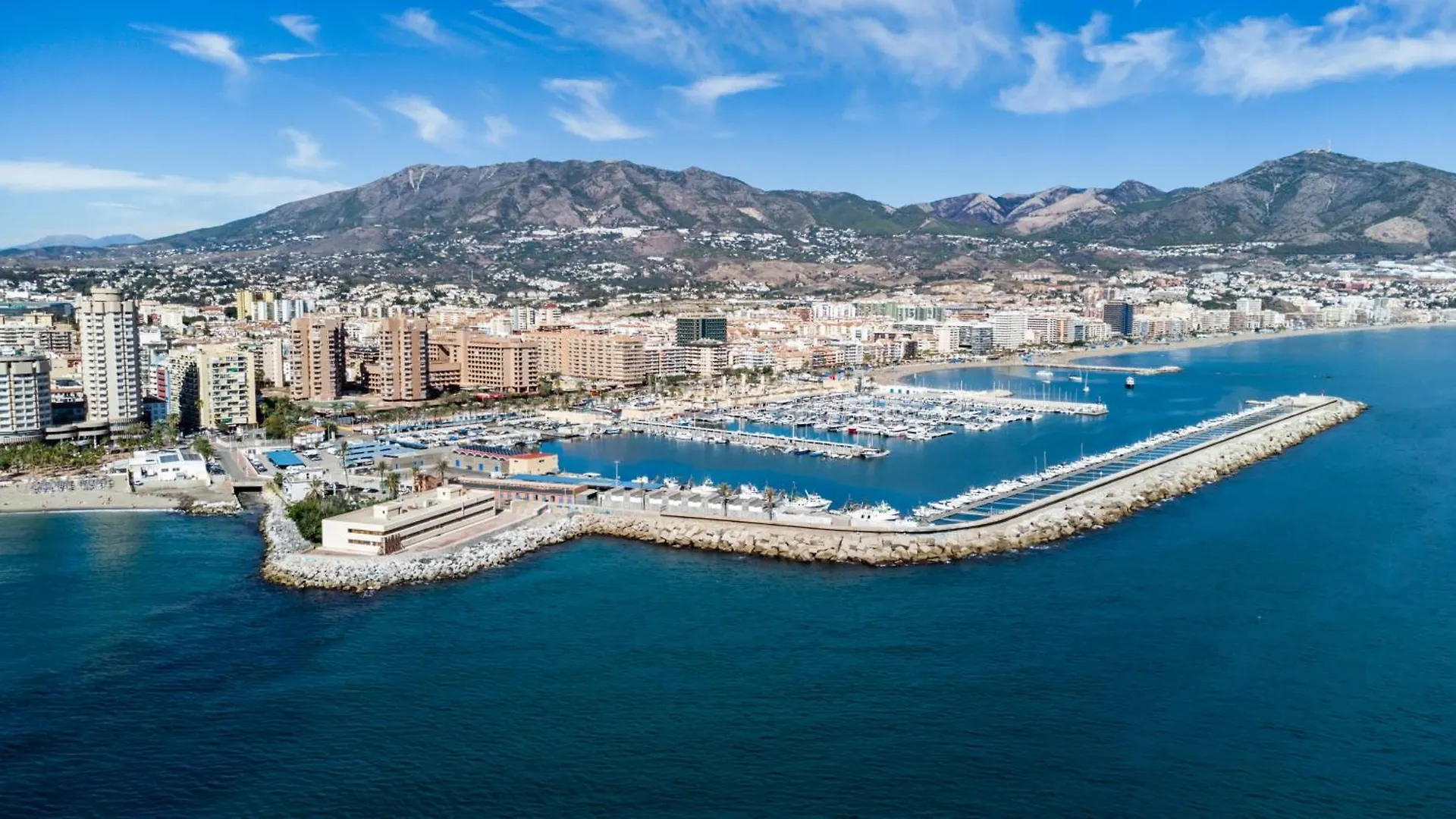 Sur Suites Palmeras 4 Fuengirola Spain